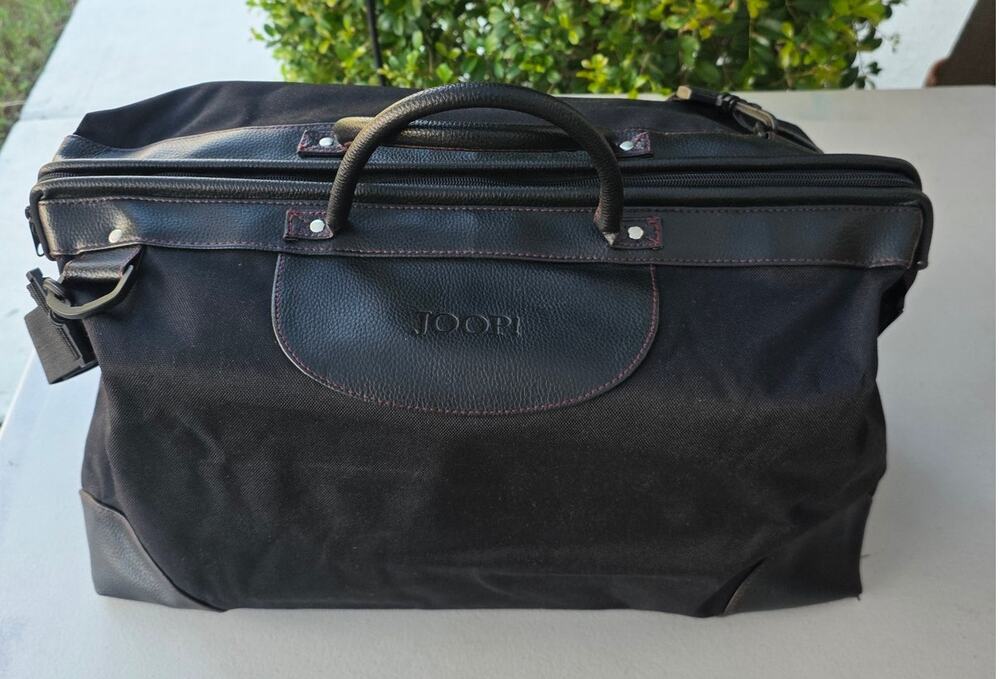 JOOP! Black Weekender Duffel Travel Bag Shoulder Strap Burgundy Lining